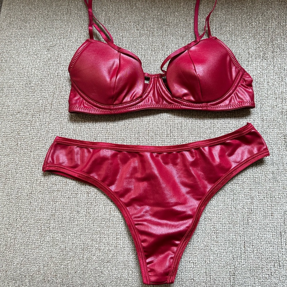 [Set] La Coquette Red Faux Leather Bra and Panty Small